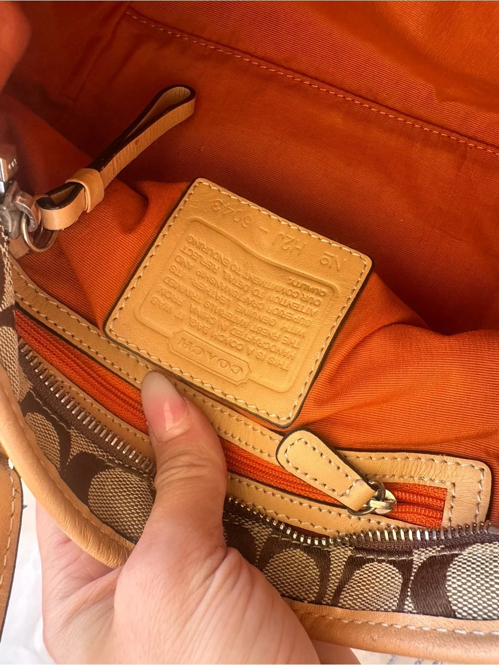 Coach Brown Signature Canvas Shoulder Bag with Tan Trim 2002 Hampton Coach tote